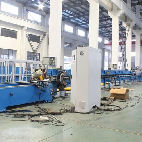 可靠久進五金機械廠 硬質快速卷簾門與成型機的卓越制造，讓五金鋼材應用更安心